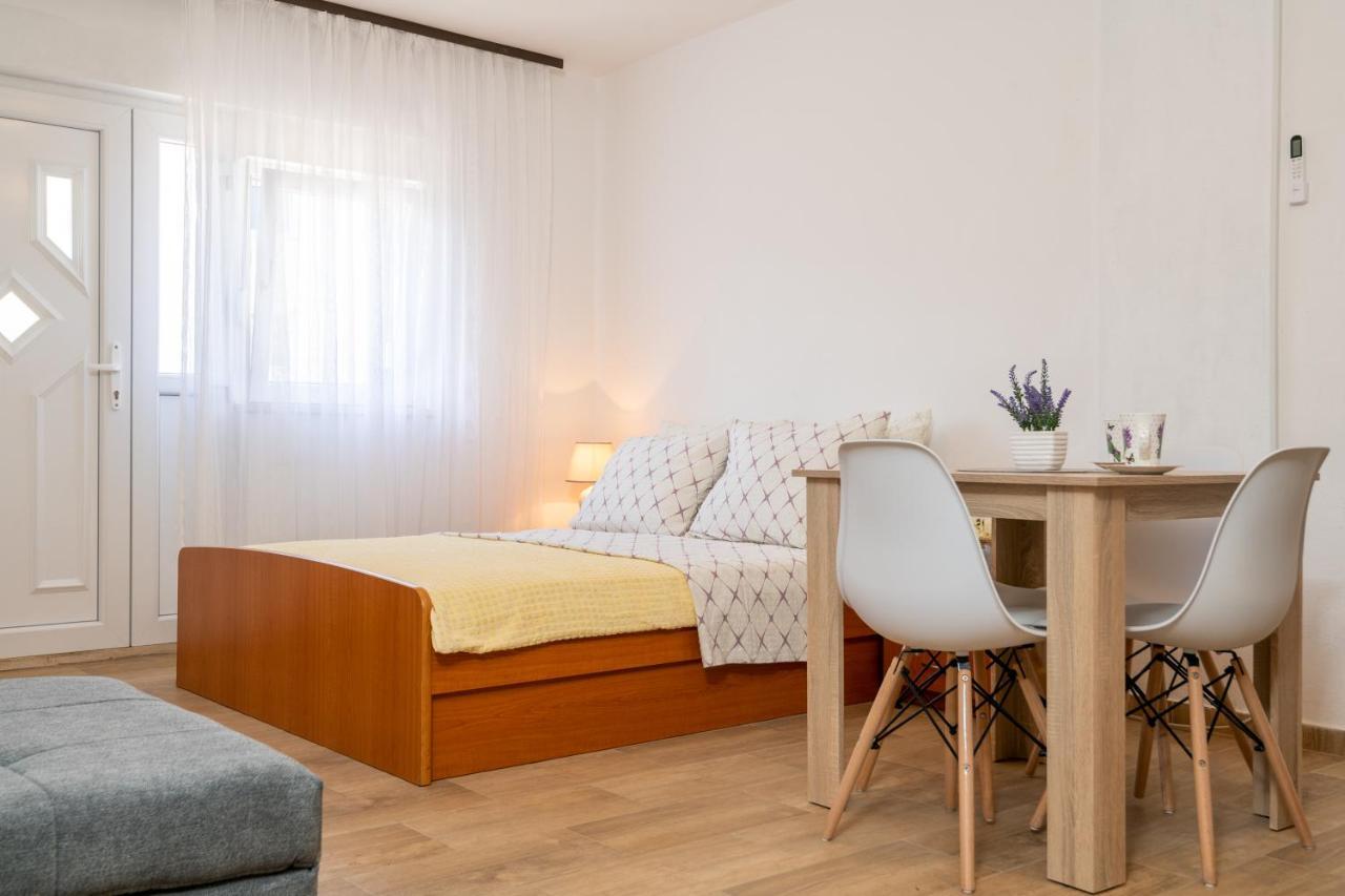 Apartmani Frane Neum Exterior photo