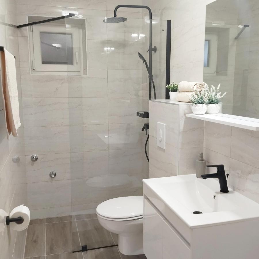 Apartmani Frane Neum Exterior photo